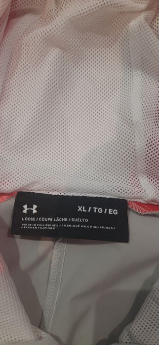 Спортивна вітровка Under Armour