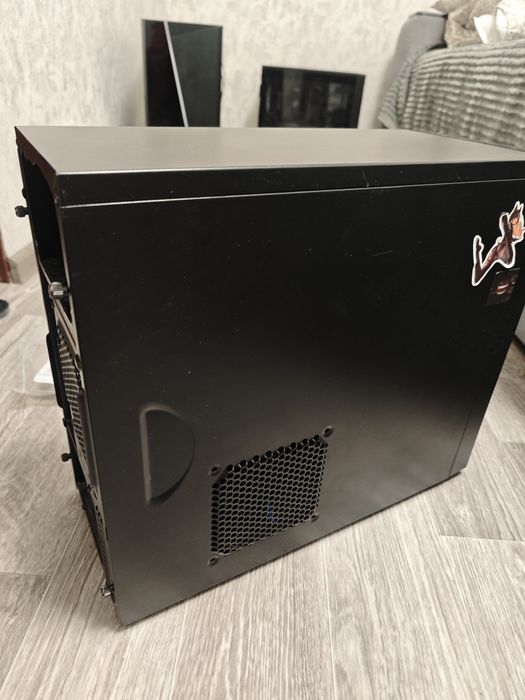 Корпус + блок питания + вентилятор. Лежачие корпусы для ПК.