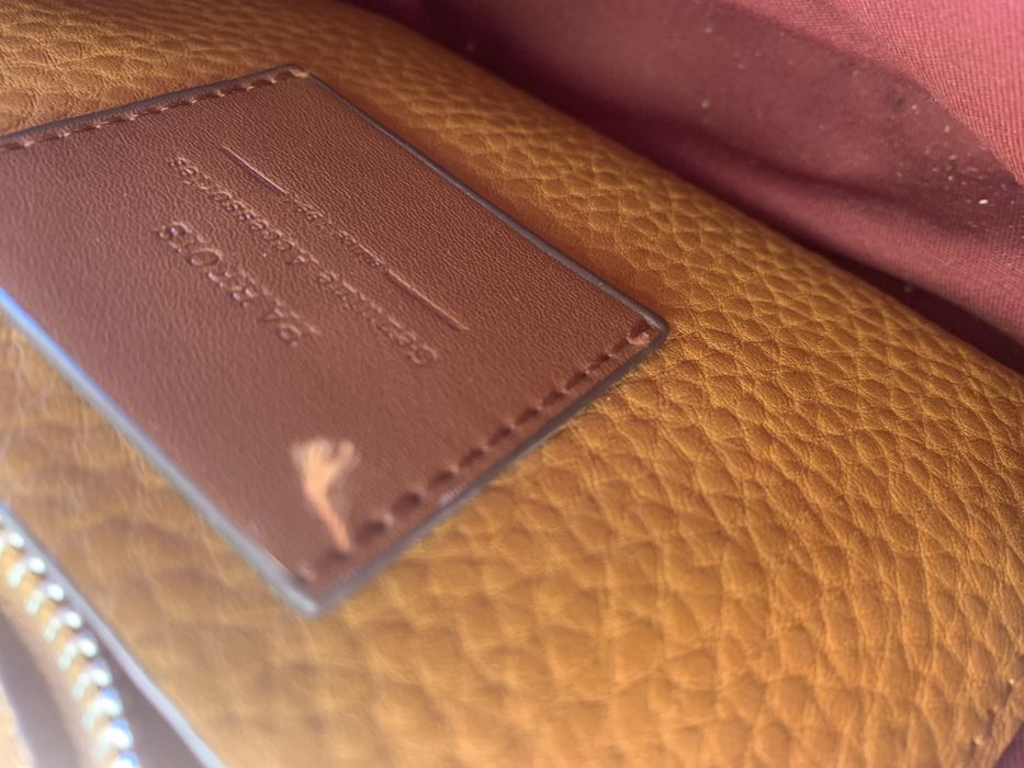 Mala rectangular pequena de Senhora . Marca Parfois