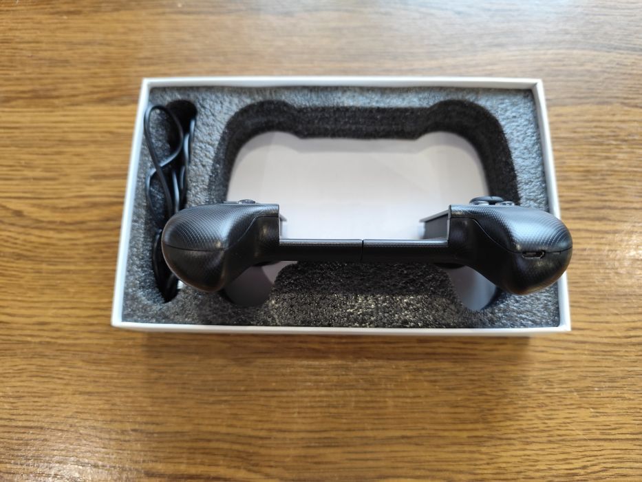 Беспроводной геймпад для телефона Saitake