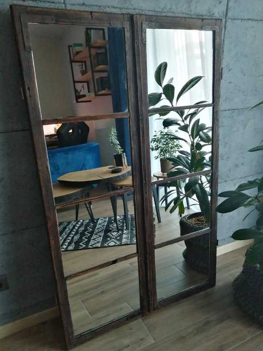 Lustro ze starej okiennicy