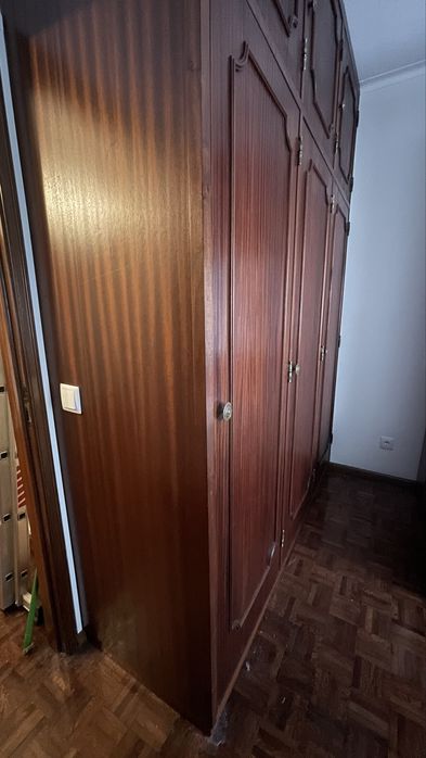 Roupeiro-Guarda-fatos