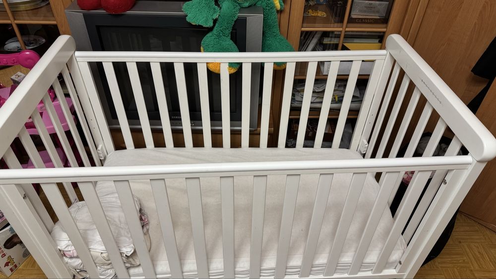 Продам дитяче ліжечко Верес