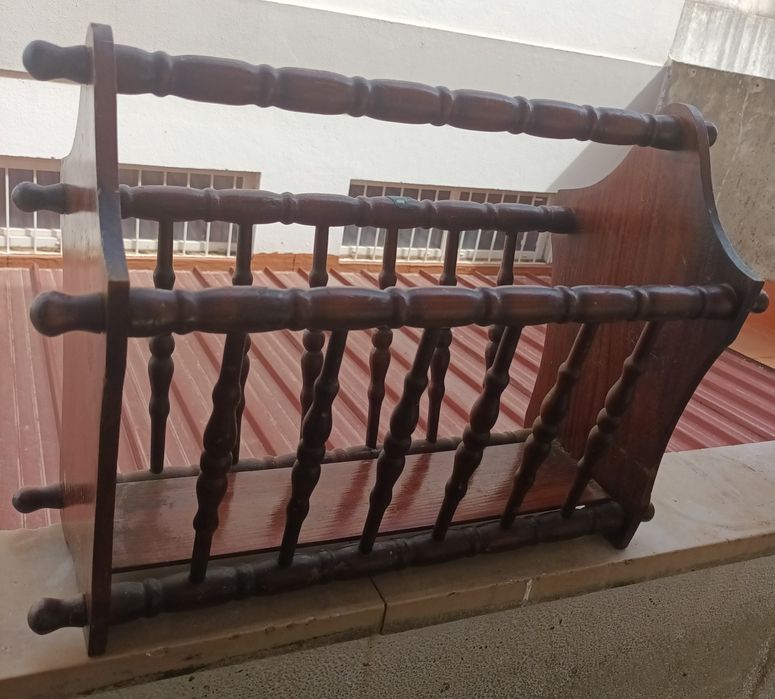 Wooden Magazine Rack64729963464963121