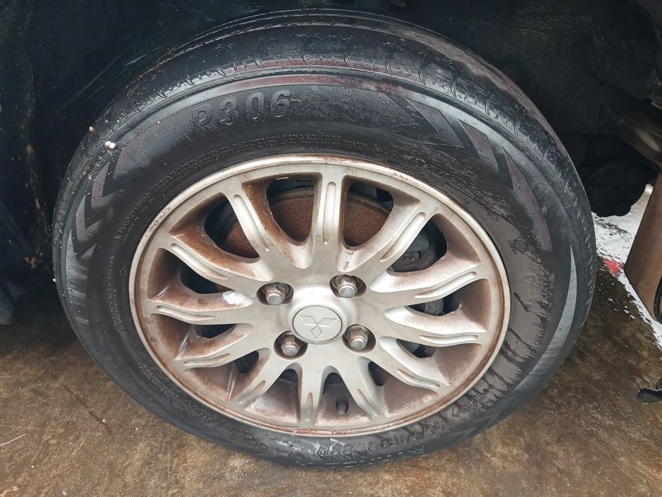 Conjunto de jantes MITSUBISHI Galant VI Sedan (EA_)