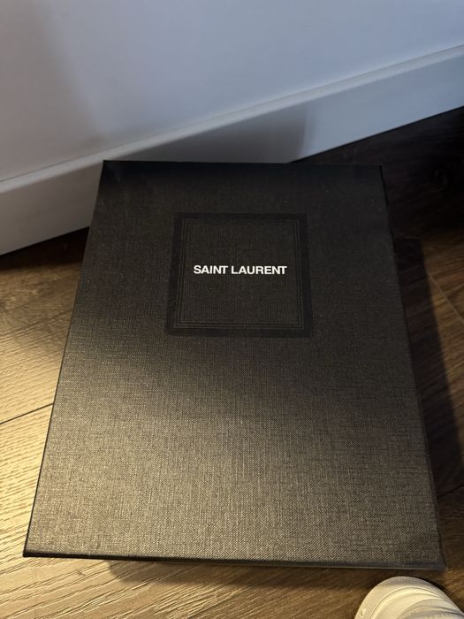 Кросівки saint laurent терміново!