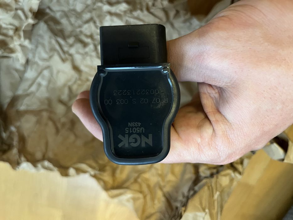 Продам катушки NGK 48042  New