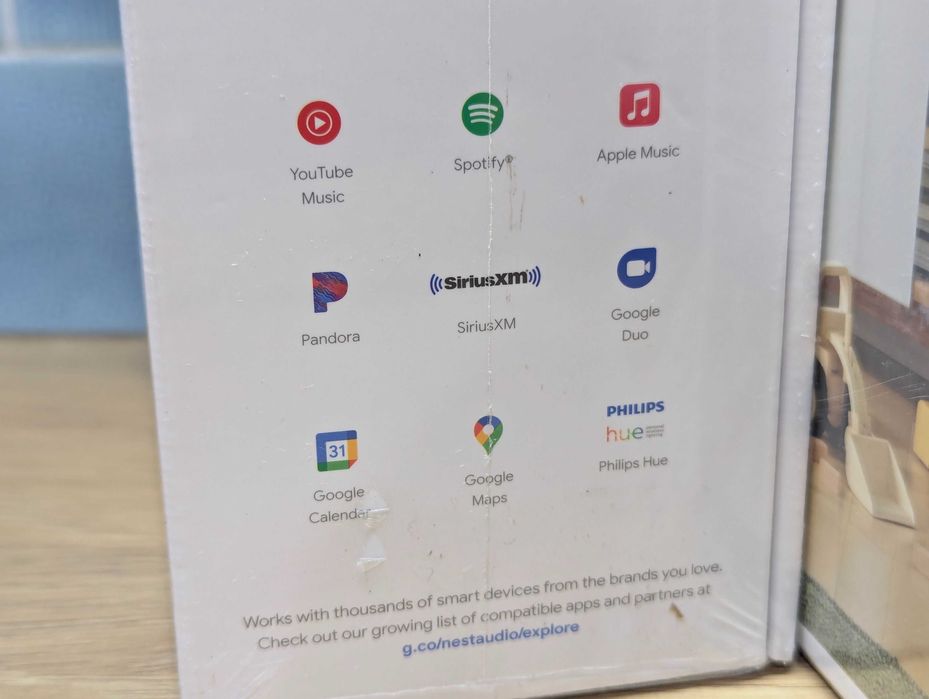 Розумна колонка Google Nest audio колір Chalk USA