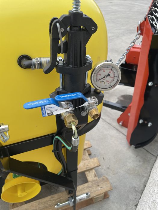 Pulverizador de trator 200 littos