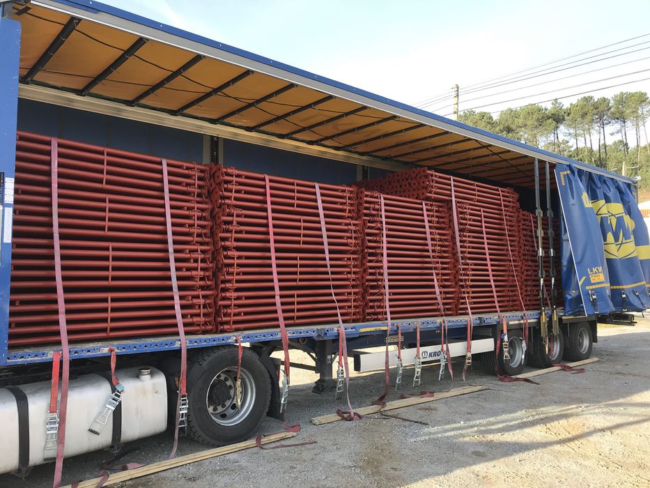 Prumos/Escoras/Ites cofragem