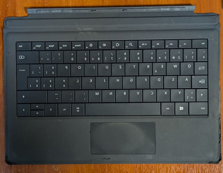Microsoft Surface 4 на запчастини