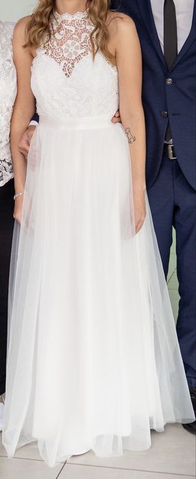 Suknia ślubna z koronką