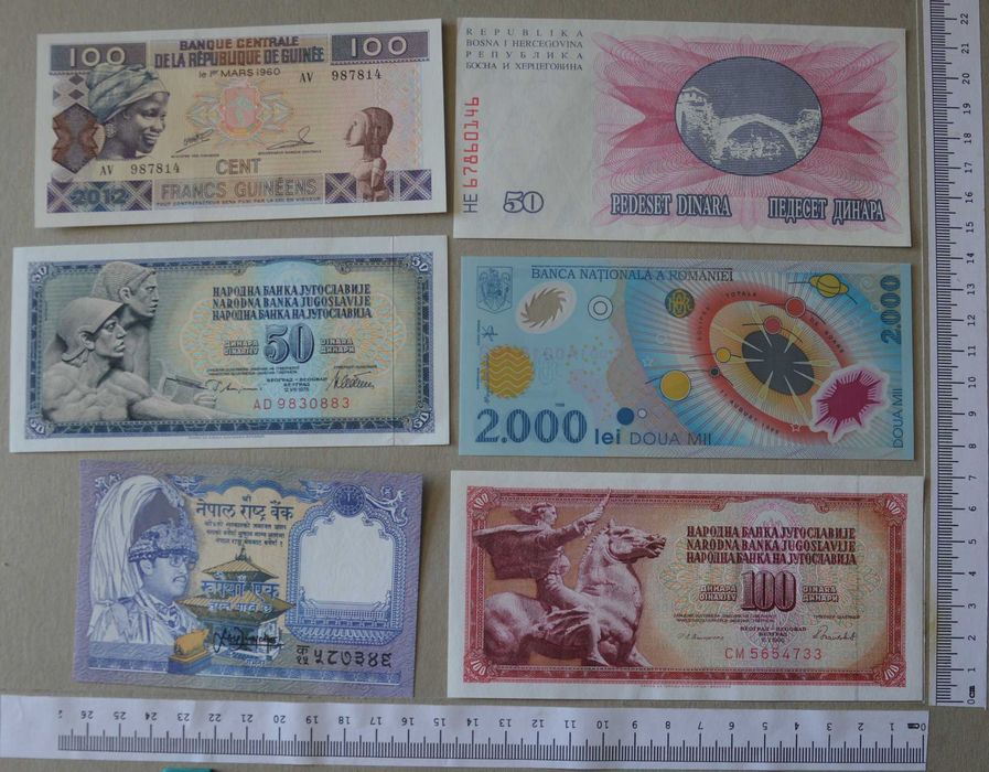 25 notas de vários paises - X11122