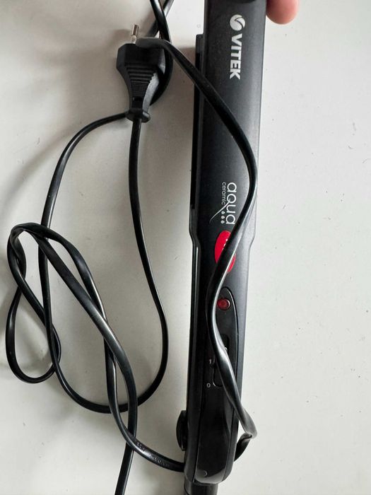 Щипцы для волос выпрямитель стайер VITEK VT-2305 BK