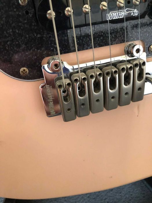 Guitarra pickups e ponte wilkison locking tuners e outros upgrades Vendo ou Troco