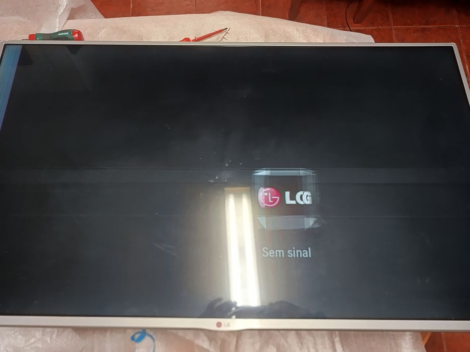 Televisão LG 47LB580V