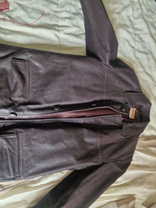 Casaco em pele, tamanhol,40 euros