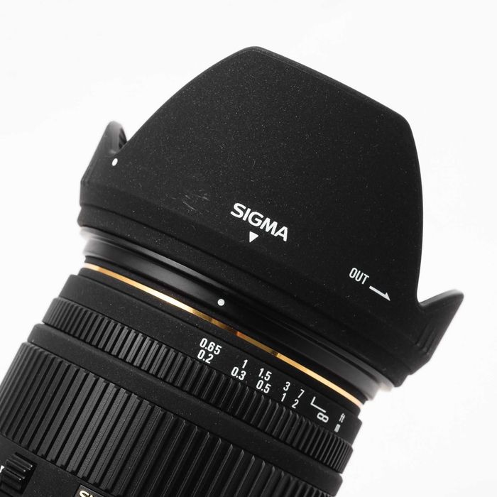 Об’єктив Sigma AF 18–50mm f/2.8 EX DC HSM для Nikon