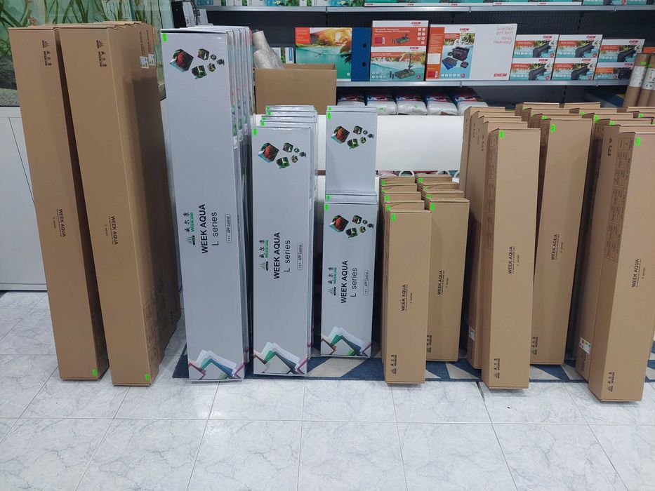 Calha led WeekAqua L600 RGB+UV para aquario plantado