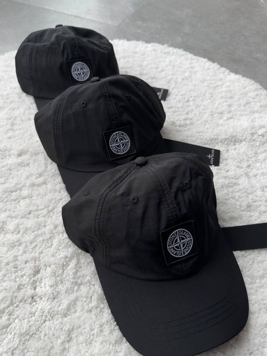 Нейлонова кепка від Stone Island