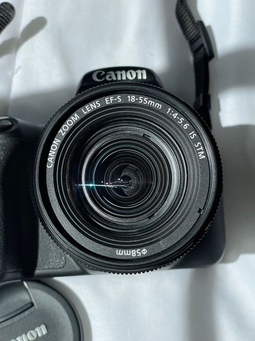Canon 200D KIT Completo - Lente 18-55mm, Bolsa e Acessórios