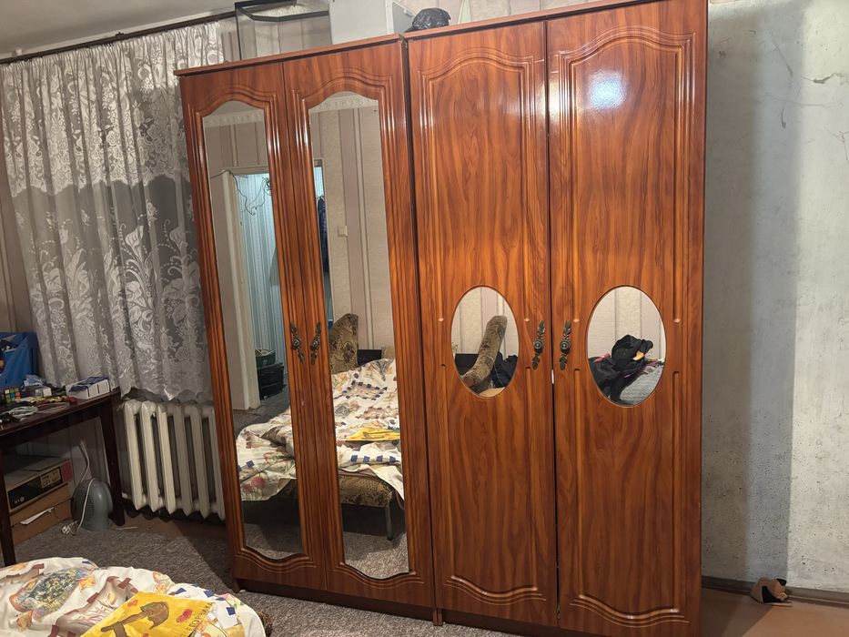 Шкафы в хорошем состоянии 210*90*50