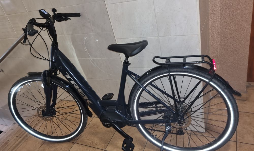 Rower elektryczny TREK Verve +, silnik Bosch 4
