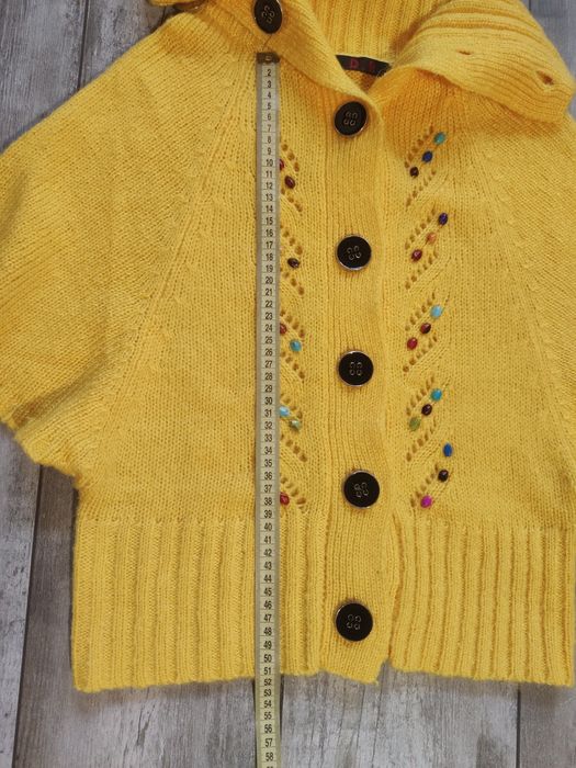 Светр жіночий, розмір 42 (S), жовтий светр