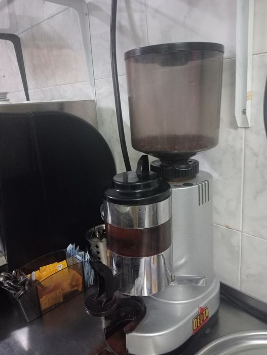 Máquina de café com moinho  industrial