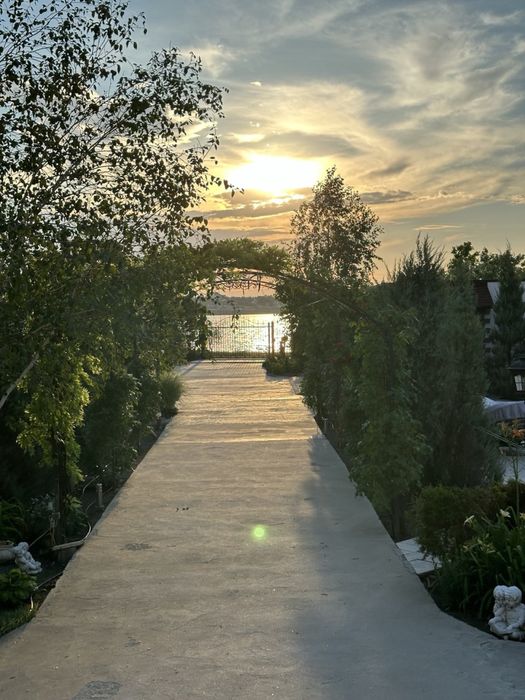 Продається сучасний будинок біля річки с Баловне