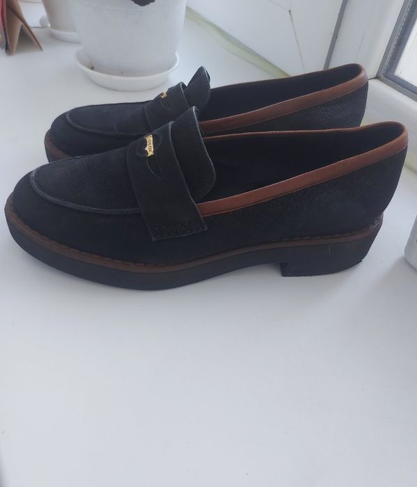 Лофери жіночі, бренд Geox , Італія