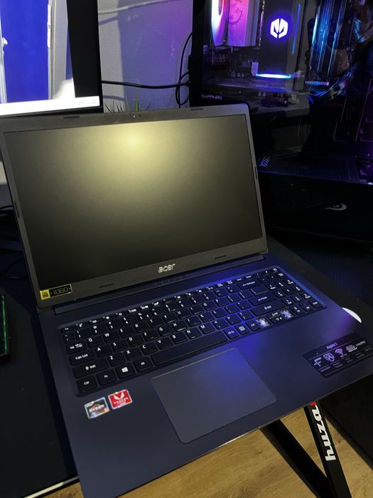 Latop Acer Aspire 3 Acer Aspire 3 R5-3500U/8GB/512/Win11 IPS