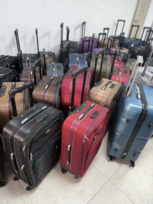 Валізи , валіза , чемодани. Розмір L,ХL,M.