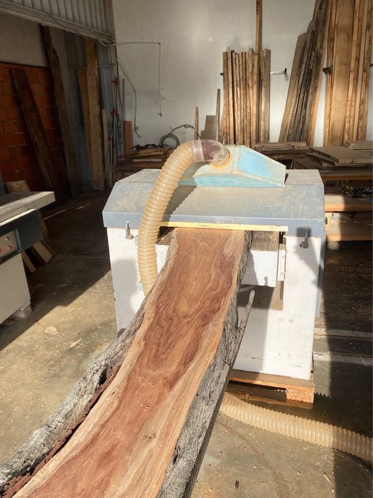 Serviços de Carpintaria e Preparação de Madeira