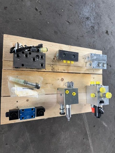 paleta hydrauliki nowa do maszyn budowlanych