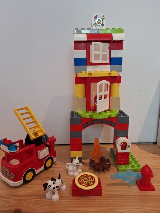 LEGO Duplo  - Quartel dos bombeiros