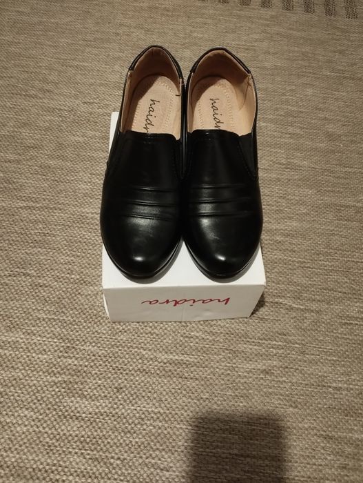 Buty damskie nr 36