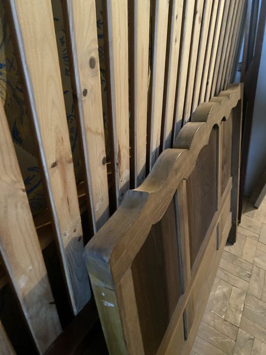 Conjunto de 3 Camas em Madeira Maciça (2 Solteiro + 1 Casal)