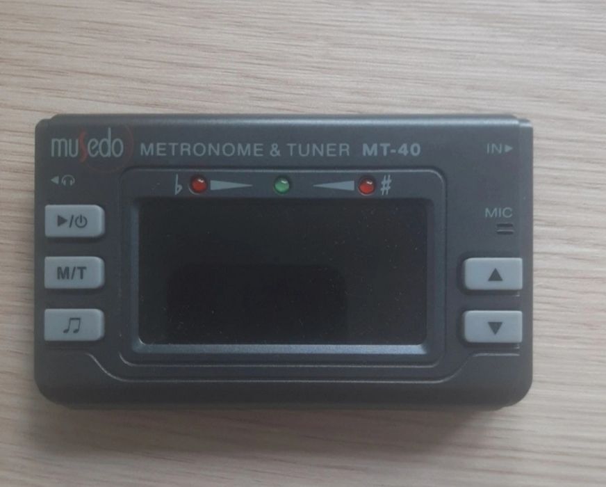 Metrotuner chromatyczny MT-40 (metronom i tuner)