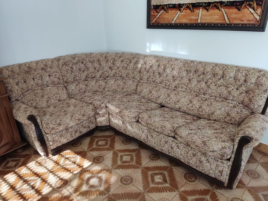 Sofá vintage de canto com cama