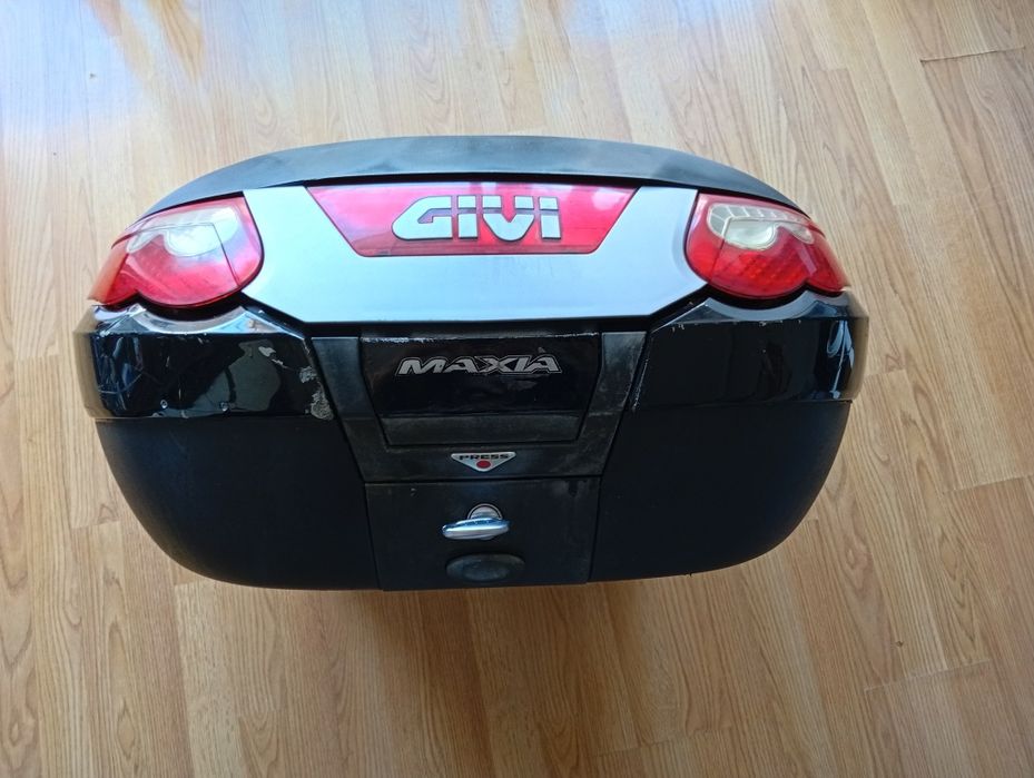 Top Case Givi Maxia E55 Monokey com Base