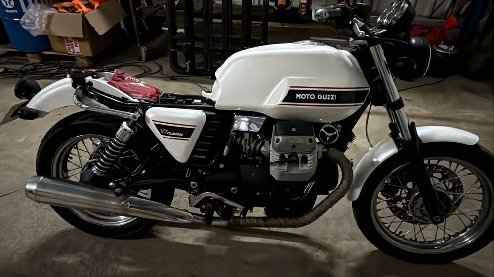 Moto Guzzi V7 Classic