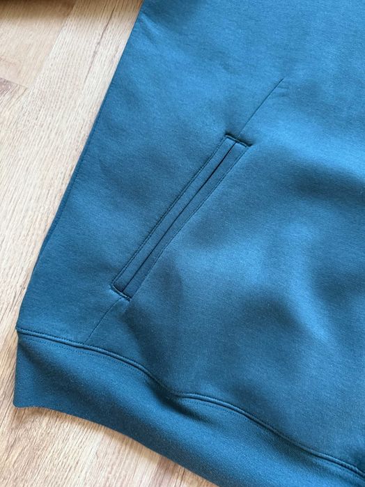 Nowa ciepła bluza z kapturem męska Reserved