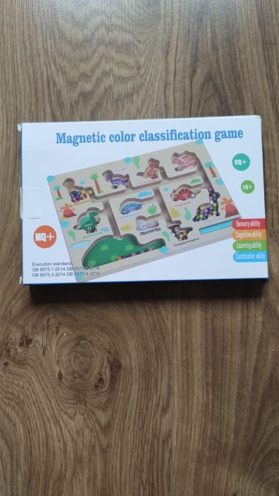 Gra edukacyjna labirynt magnetyczny dinozaury Montessori
