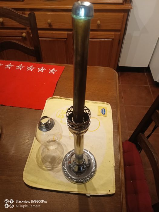 Candelabro com vidro só tenho 1