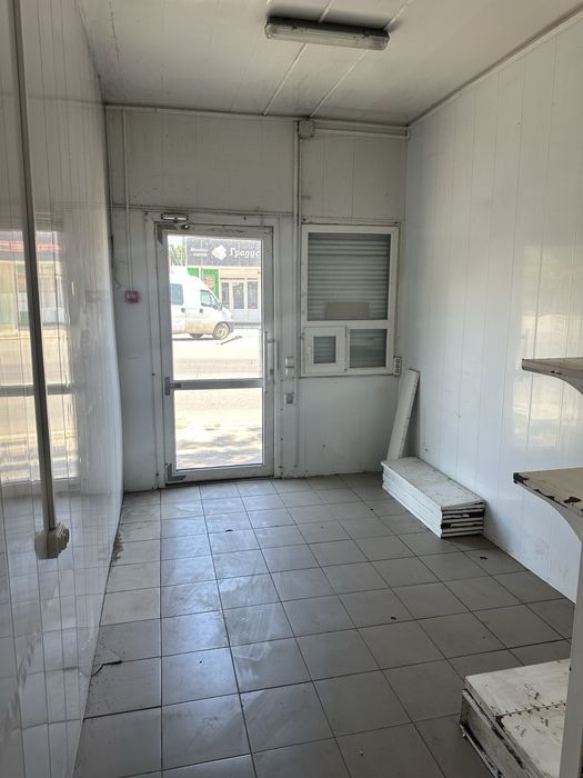 Оренда магазину 12,5 м2, Варварівка, центр, парковка