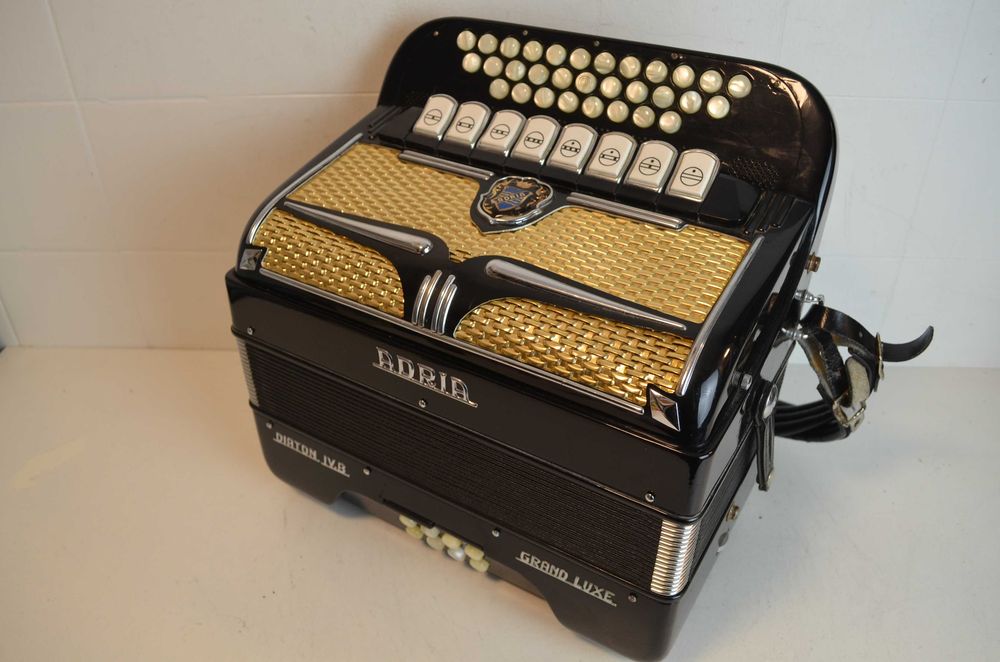 Concertina Adria 4 voz. N 01