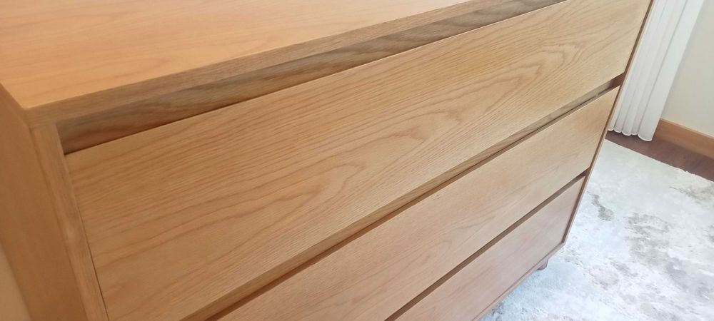 Cómoda em madeira carvalho cor cerejeira Nova 120x90x50