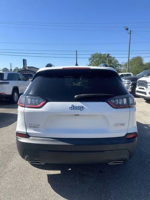 Jeep Cherokee      2022