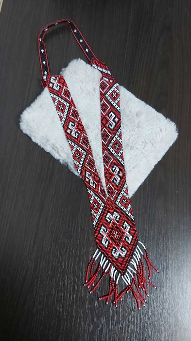 Украшение из бисера